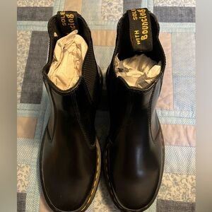 DR Martens boots -new but no box
